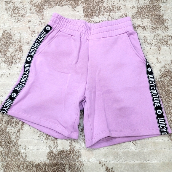 🍒 2/$22 Juicy Couture Shorts - Picture 1 of 3
